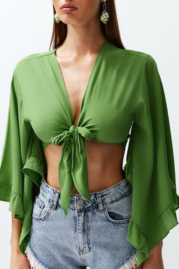 Yesil Dokuma Volanl? Plaj Crop Bluz TBESS19BB0095