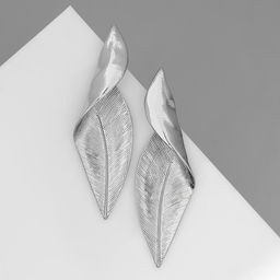 Серьги металл «Богема», скрученный листок, цвет серебро
