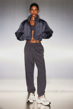 Chaqueta puffy cropped repelente al agua - H&m фото 2