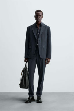 TEXTURED SUIT BLAZER