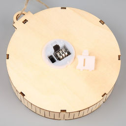 Ёлочная игрушка Оленёнок в лесу, 12х12 см, 1 LED, от батареек, свечение тёплое белое - Luazon lighting фото 3