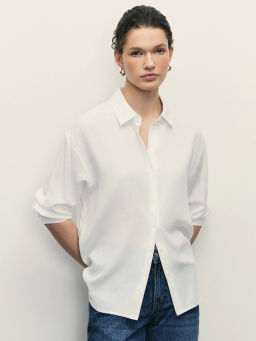 Блузка из фактурной ткани с рукавом 3/4 / Zarina