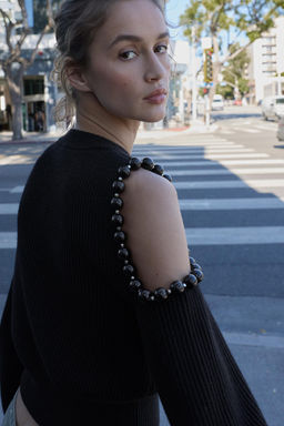 CUT-OUT BALL DETAIL KNIT JUMPER - Zara фото 3