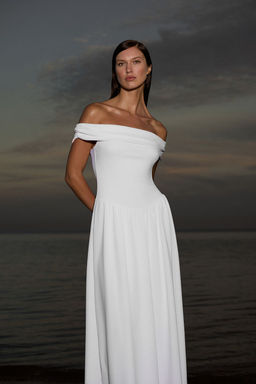TRENDYOLMILLA Siyah A-Kesim Carmen Yaka Orme Midi S?k Elbise TPRSS25EL00150