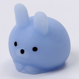 Цена за 12 шт. Антистресс сквиш мялка с сюрпризом «Сердце» в яйце, в шоубоксе