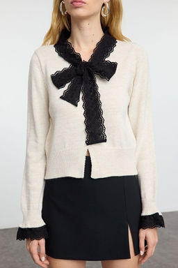 TRENDYOLMILLA Siyah Crop Garnili Kurdele/Fiyonk Detayl? Triko H?rka TWOAW25HI00251  фото 3