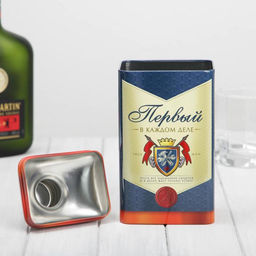 Цена за 2 шт. Коробка жестяная в форме бутылки под крепкий алкоголь «Первый»