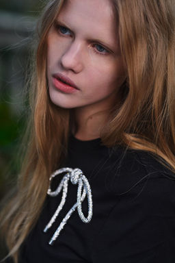 Camiseta con detalles decorativos - H&m фото 3