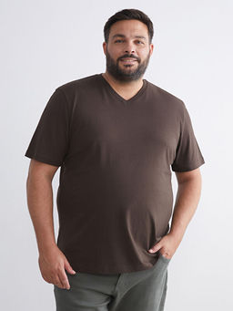 B?y?k Beden V Yaka K?sa Kollu Penye Erkek Ti??rt