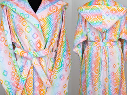 7с51.202.1 170-176/96 (св. радужка) Халат женский р.158-176/88-116