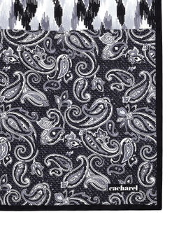 Черный шелковый платок