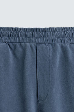 BERMUDA PIQU? REGULAR FIT LAVADO / Azul