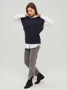 Жилет женский 222-1691. 893 т.джинс