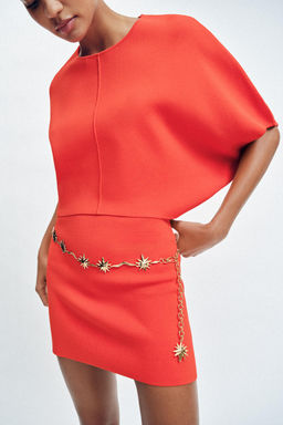 TOP CORTO PUNTO / Coral rojo