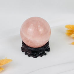 Шар из мадагаскарского Розового кварца на подставке