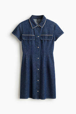 Vestido denim con detalles decorativos