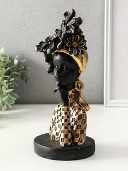 Бюст полистоун «Девушка с цветком, в наряде в клетку», чёрный, 13.3×12.3×29.5 см