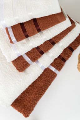 14418 Комплект полотенец 3 шт 350 грМ2