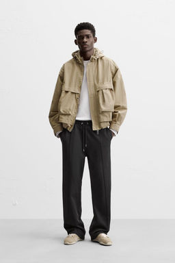 JOGGERS WITH SEAMS