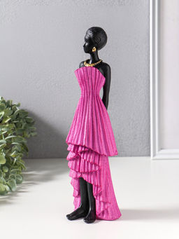 Фигура полистоун «Девушка в ярко-розовом платье с оборками», чёрный, 9×8.5×30.5 см