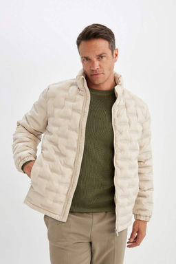 Водоотталкивающее стеганое пальто приталенного кроя с воротником-стойкой - Defacto фото 4