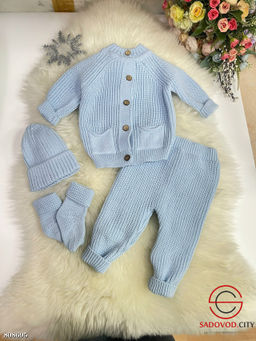 Костюм из 4 предметов: стильная кофточка на пуговках с кармашками, шапочка, штанишки и носочки. - Bruno фото 7