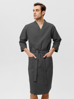Мужской укороченный вафельный халат с планкой темно-серый В-05 (32)
