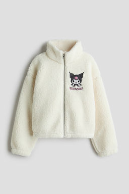 Chaqueta de borreguito con motivos decorativos