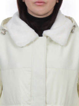 M24-212 MILK Куртка демисезонная женская (100 гр. холлофайбер) - Fashion фото 4