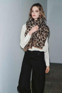 JACQUARD ANIMAL PRINT SCARF - Zara фото 2