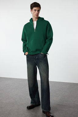 Zumrut Yesili Oversize/Genis Kesim Fermuarl? Kapusonlu Ici Polarl? Basic Sweatshirt TMNAW25SW00050