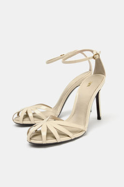 SANDALIA TAC?N ESTILO CANGREJERA / Blanco Crudo - Zara фото 2