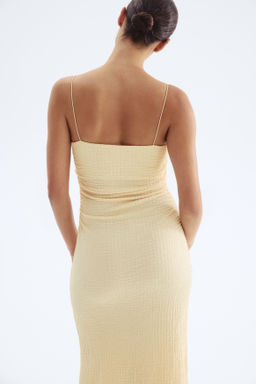 Vestido texturizado con tirantes espagueti - H&m фото 5