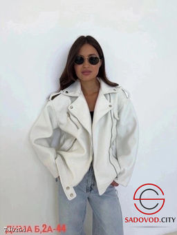 Женское пальто на молнии