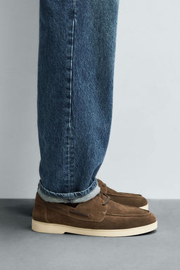 CASUAL LEATHER DECK SHOES