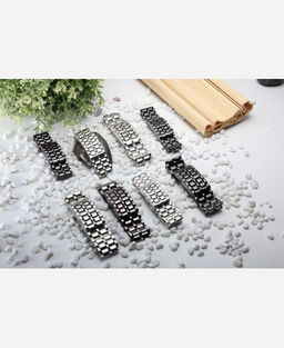 LED-часы Самурай Серебристый браслет, красные диоды 903428 - Yiwu youda import & export co фото 2