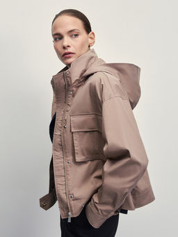 Куртка с накладными карманами и капюшоном / Zarina  фото 8