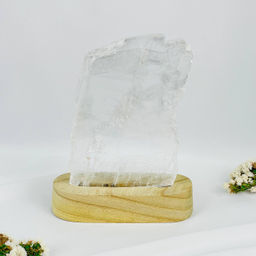 Срез Селенита на подставке - Радуга самоцветов фото 3