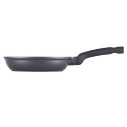 52080 WERNER Сковорода NERO 20,0x4,5 см с индукционным дном, с двухслойным антипригарным покрытием Pfluon, бакелитовая ручка с покрытием Soft Touch. Материал: литой алюминий. Толщина стенок: 1,5 мм, толщина дна: 4,0 мм.  фото 3