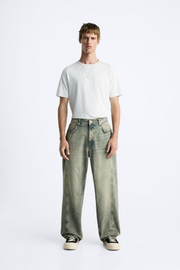 RELAXED FIT JEANS WITH SEAM DETAILS