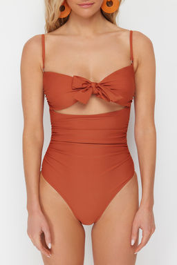 TRENDYOLMILLA Siyah Straplez Cut Out/Pencereli Hipster Mayo TBESS22MA0001 фото 5
