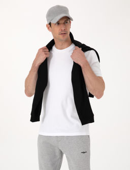 Beyaz Regular Fit %100 Pamuk Bisiklet Yaka Basic T-shirt
