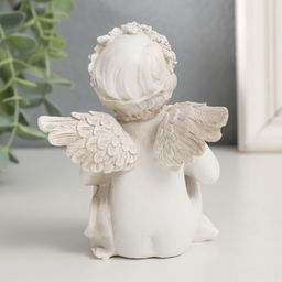 Цена за 2 шт.Фигурка полистоун Ангелочек с венком из роз в форме сердца, 11?9?8.4 см, МИКС