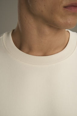 Свитшот утепленный Белый