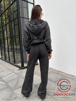 Женский спортивный костюм с эффектом варки