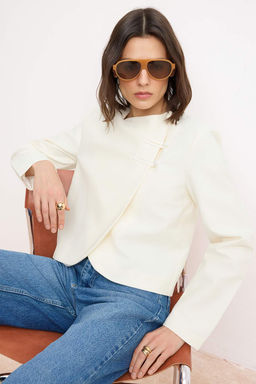 Beyaz Kapama Detayl? %100 Pamuk Gabardin Ceket TWOSS26CE00035