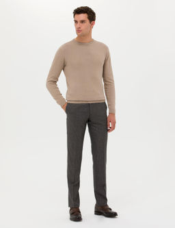 Базовый трикотажный свитер светло-коричневого цвета с круглым вырезом приталенного кроя - Cacharel фото 4