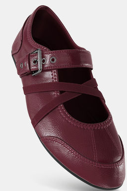 PATENT EFFECT BALLERINA SHOES WITH BUCKLES - Zara фото 8