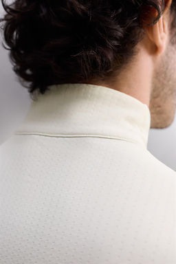 TECHNICAL QUARTER-ZIP T-SHIRT