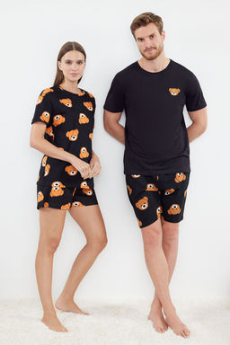 TRENDYOL MAN Siyah Couple/Cift/Family Regular Ay?c?k Desenli %100 Pamuklu Sortlu Pijama Tak?m? TMNSS24PT00049 - Trendyolmilla фото 3